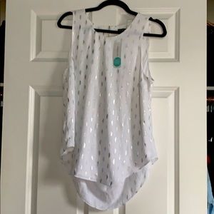 Flattering top with metallic details